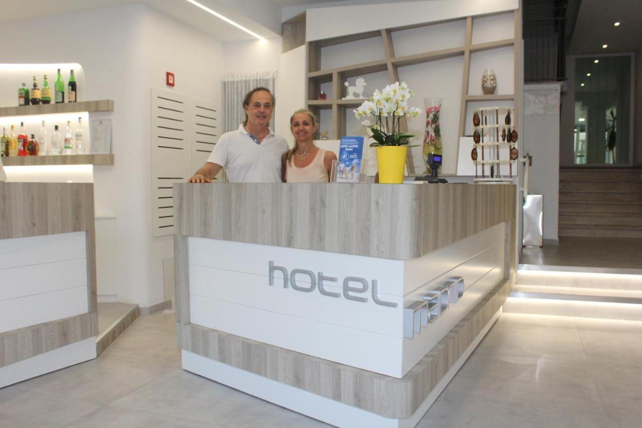 Hotel Madrid Rimini Exterior photo